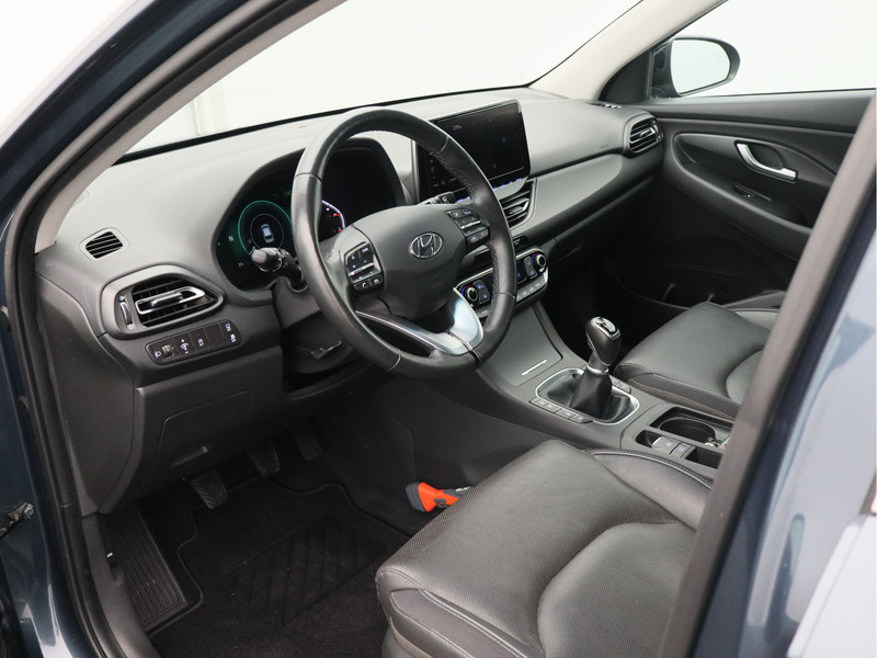 Hyundai i30 Wagon 1.5 T-GDi MHEV Premium/ lage km/ trekhaak afneembaar!