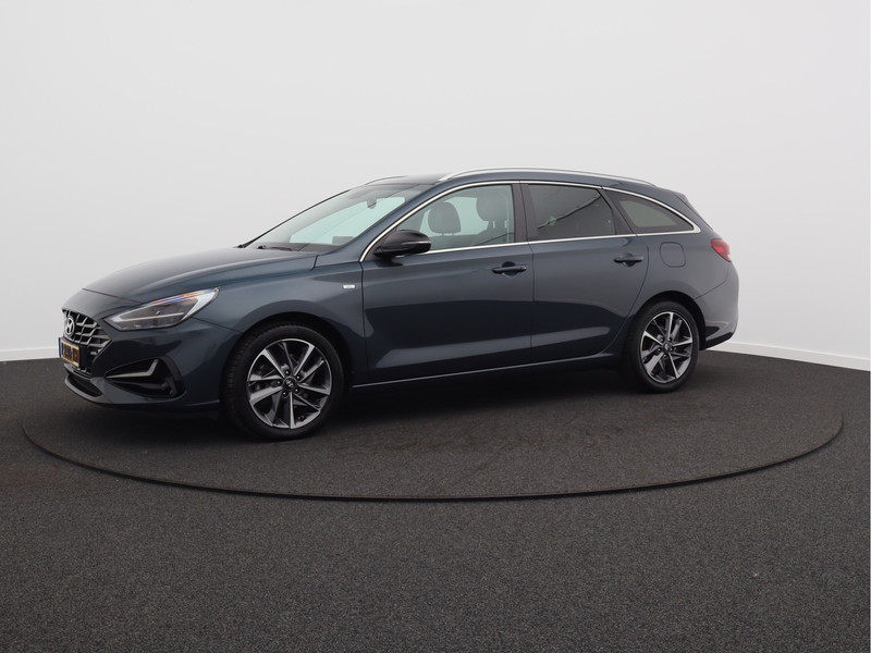 Hyundai i30 Wagon 1.5 T-GDi MHEV Premium/ lage km/ trekhaak afneembaar!