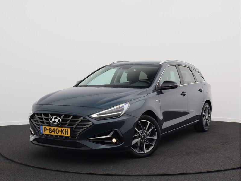 Hyundai i30 Wagon 1.5 T-GDi MHEV Premium/ lage km/ trekhaak afneembaar!