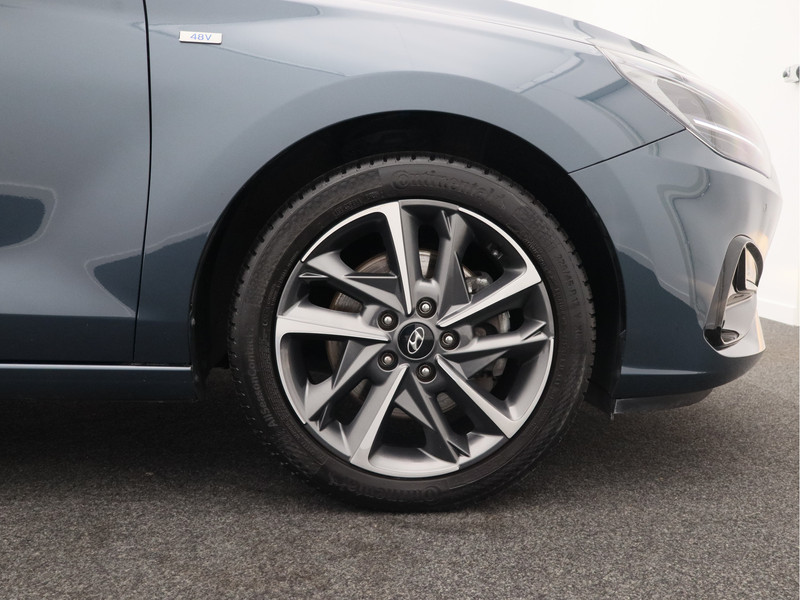 Hyundai i30 Wagon 1.5 T-GDi MHEV Premium/ lage km/ trekhaak afneembaar!