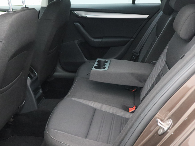 Škoda Octavia Combi 1.0 TSI Greentech Ambition Business/ automaat/ trekhaak!