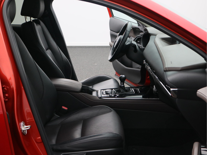 Mazda CX-30 2.0 e-SkyActiv-X M Hybrid Luxury/ lage km/ trekhaak!