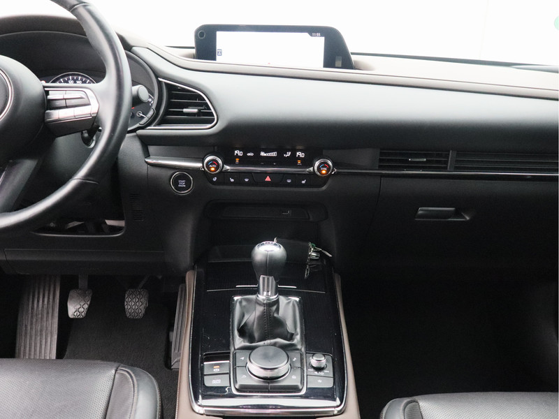 Mazda CX-30 2.0 e-SkyActiv-X M Hybrid Luxury/ lage km/ trekhaak!