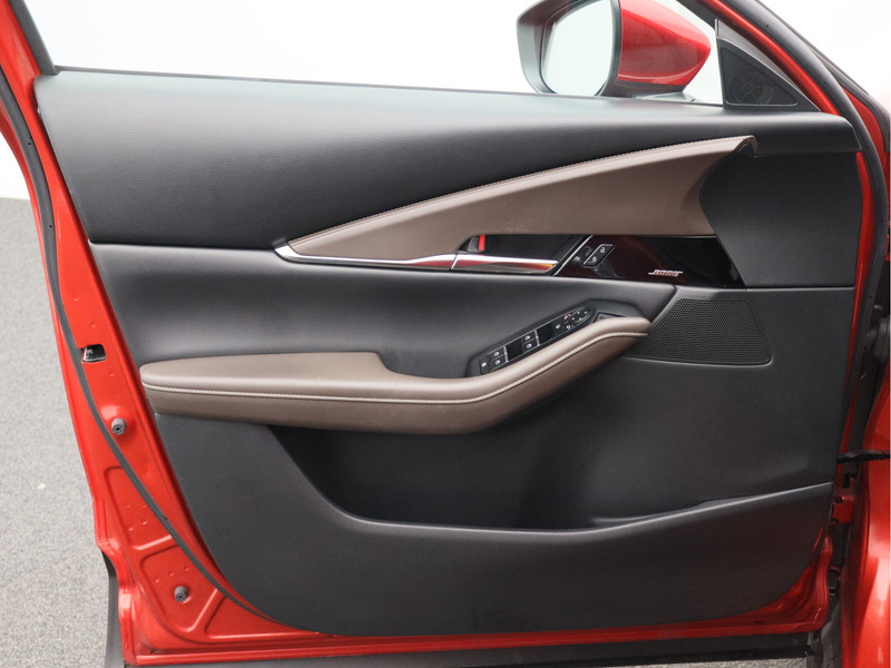 Mazda CX-30 2.0 e-SkyActiv-X M Hybrid Luxury/ lage km/ trekhaak!