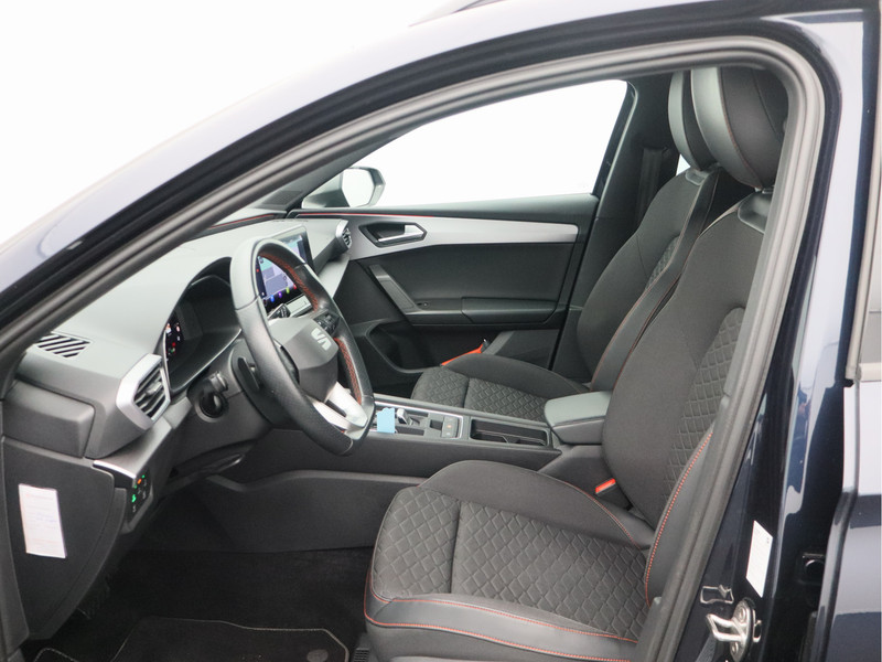 SEAT Leon Sportstourer 1.5 eTSI FR Business Intense/ compleet!