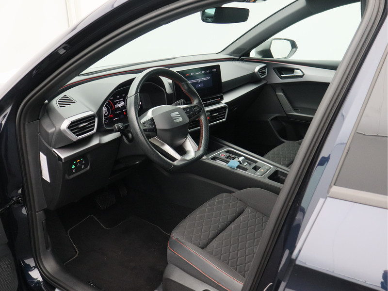 SEAT Leon Sportstourer 1.5 eTSI FR Business Intense/ compleet!