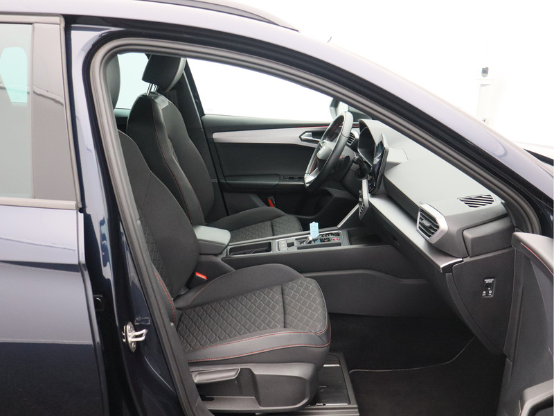 SEAT Leon Sportstourer 1.5 eTSI FR Business Intense/ compleet!