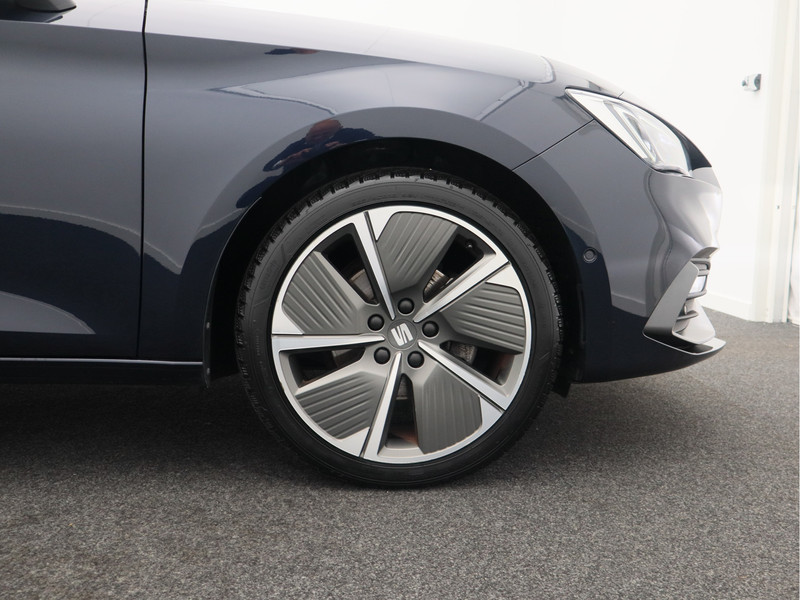 SEAT Leon Sportstourer 1.5 eTSI FR Business Intense/ compleet!