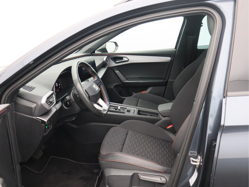 SEAT Leon Sportstourer 1.5 eTSI FR Business Intense/ mooie auto!