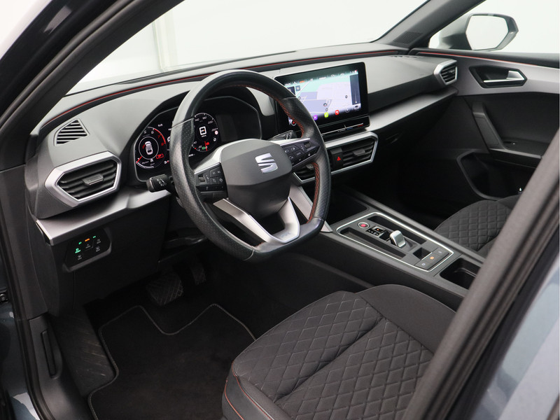 SEAT Leon Sportstourer 1.5 eTSI FR Business Intense/ mooie auto!