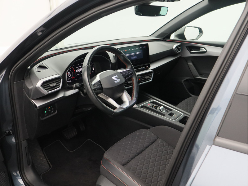 SEAT Leon Sportstourer 1.5 eTSI FR Business Intense/ mooie auto!