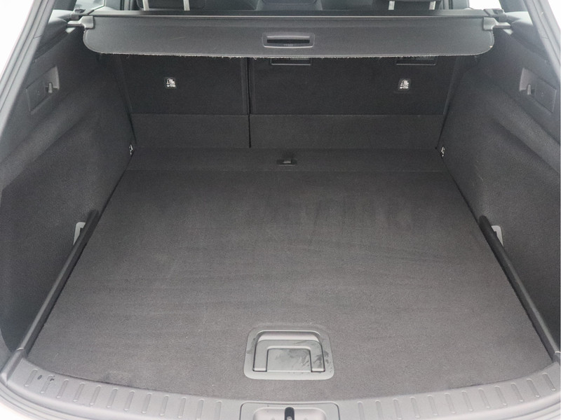 Toyota Corolla Touring Sports 1.8 Hybrid Business/ lage km/ zeer mooi!
