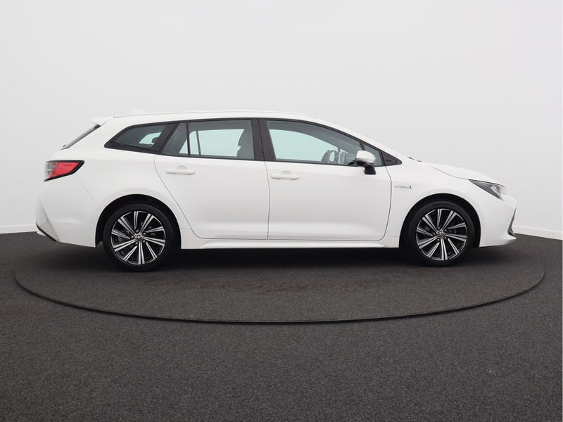 Toyota Corolla Touring Sports 1.8 Hybrid Business/ lage km/ zeer mooi!