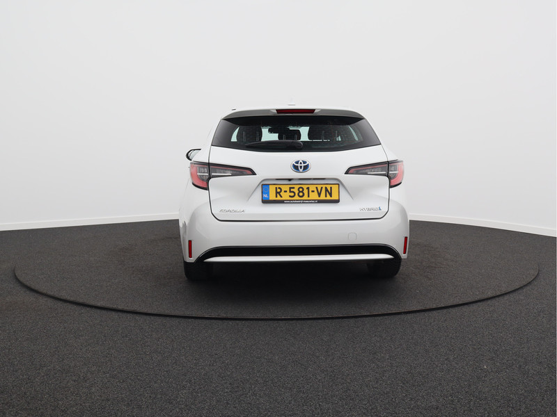 Toyota Corolla Touring Sports 1.8 Hybrid Active/ lage km/ wit metallic! zeer mooi!