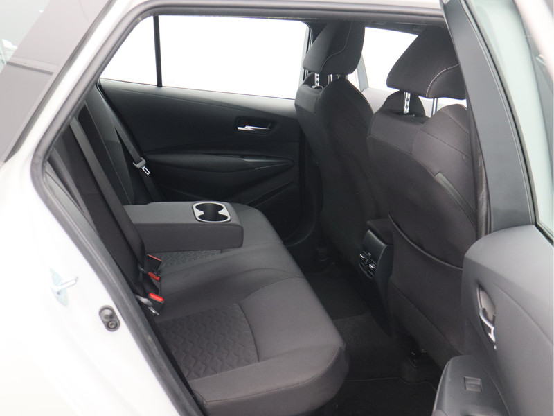 Toyota Corolla Touring Sports 1.8 Hybrid Active/ lage km/ wit metallic! zeer mooi!