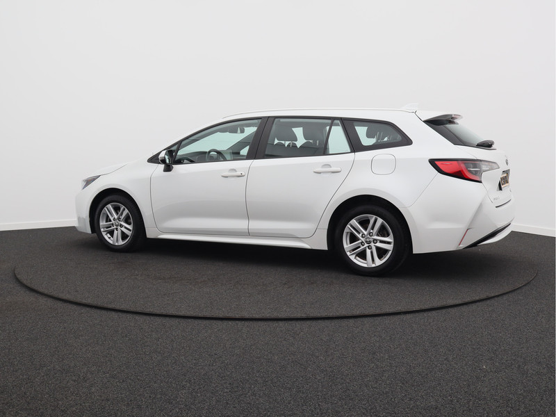 Toyota Corolla Touring Sports 1.8 Hybrid Active/ lage km/ wit metallic! zeer mooi!
