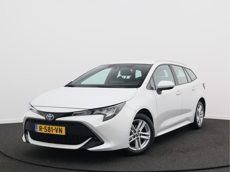 Toyota Corolla Touring Sports 1.8 Hybrid Active/ lage km/ wit metallic! zeer mooi!