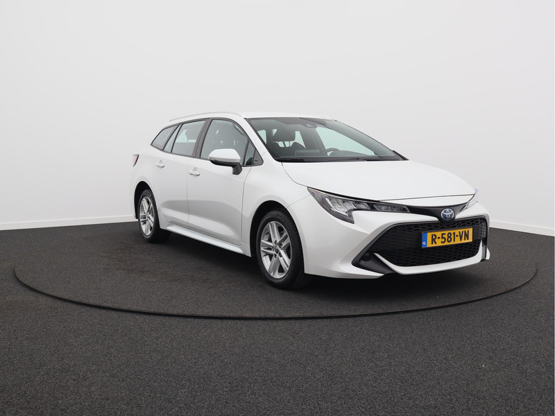 Toyota Corolla Touring Sports 1.8 Hybrid Active/ lage km/ wit metallic! zeer mooi!