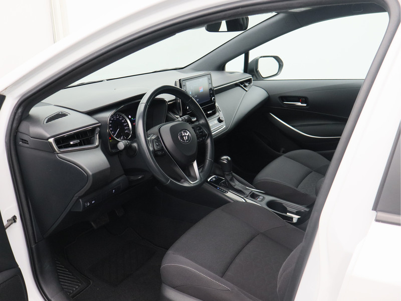 Toyota Corolla Touring Sports 1.8 Hybrid Active/ lage km/ wit metallic! zeer mooi!