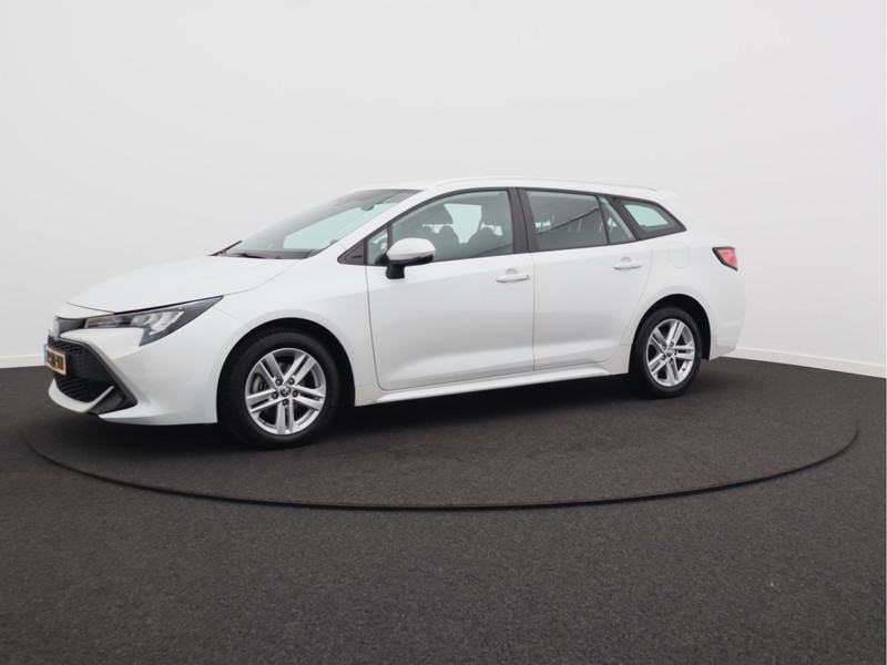 Toyota Corolla Touring Sports 1.8 Hybrid Active/ lage km/ wit metallic! zeer mooi!