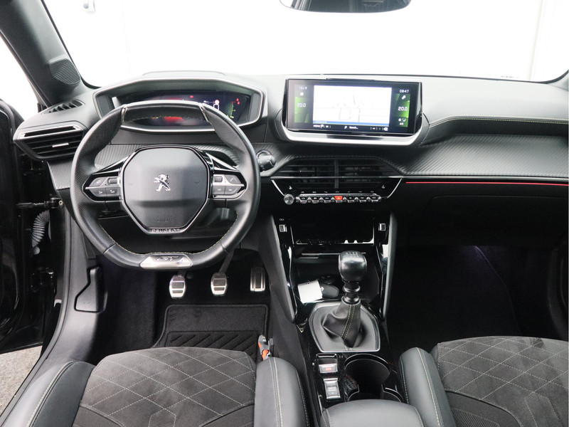 Peugeot 208 1.2 PureTech GT Pack/ lage km/ zeer mooi!