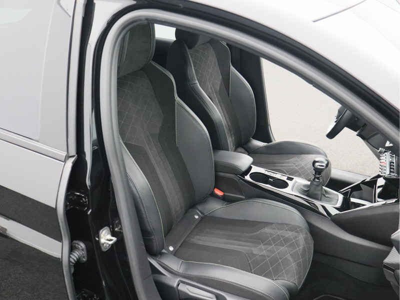 Peugeot 208 1.2 PureTech GT Pack/ lage km/ zeer mooi!