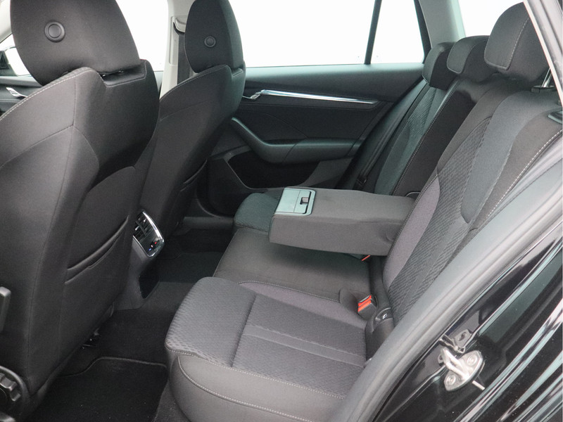 Škoda Octavia Combi 1.0 e-TSI Business Edition Plus/ automaat!/ camera!