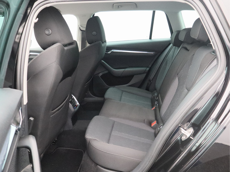 Škoda Octavia Combi 1.0 e-TSI Business Edition Plus/ automaat!/ camera!