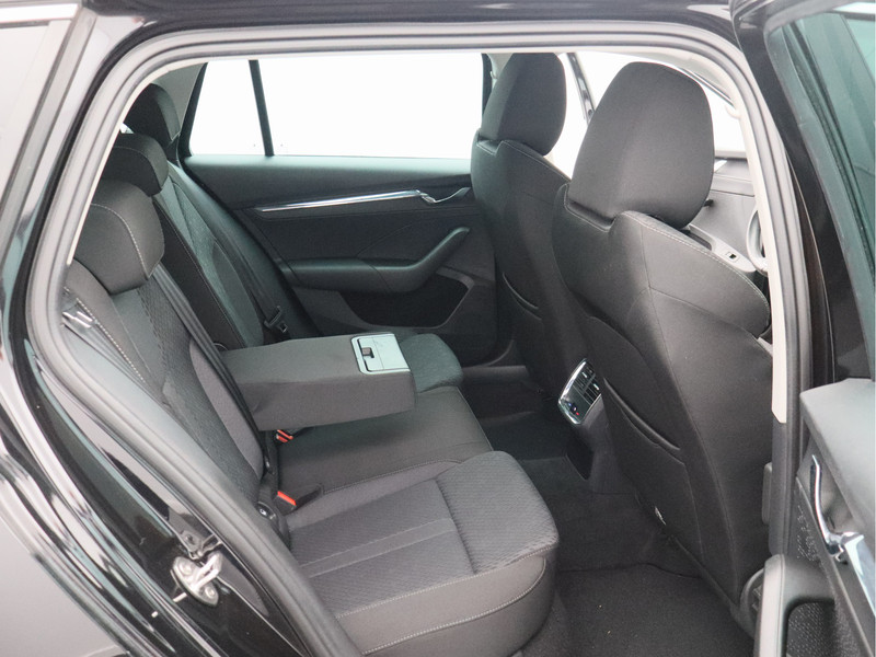 Škoda Octavia Combi 1.0 e-TSI Business Edition Plus/ automaat!/ camera!