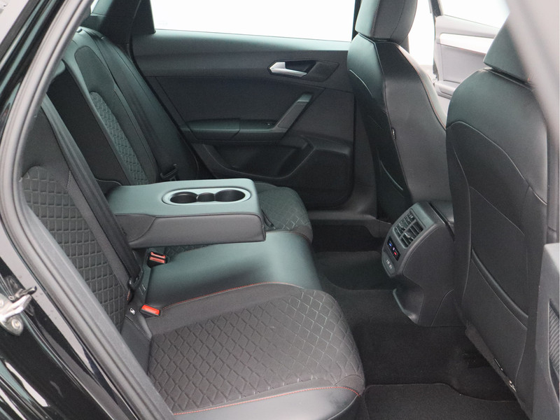 SEAT Leon Sportstourer 1.5 eTSI FR Business Intense/ compleet!