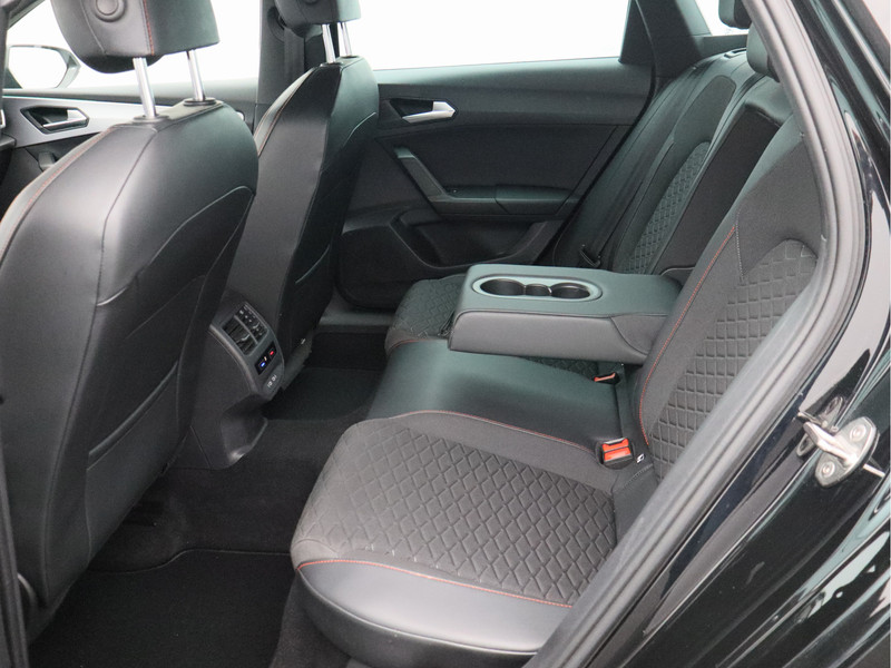 SEAT Leon Sportstourer 1.5 eTSI FR Business Intense/ compleet!