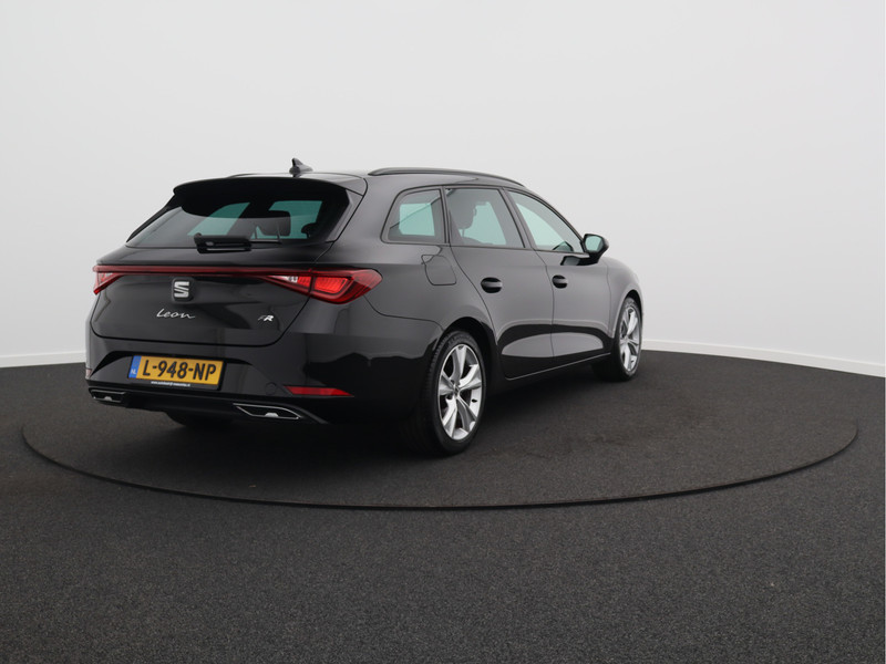 SEAT Leon Sportstourer 1.5 eTSI FR Business Intense/ compleet!