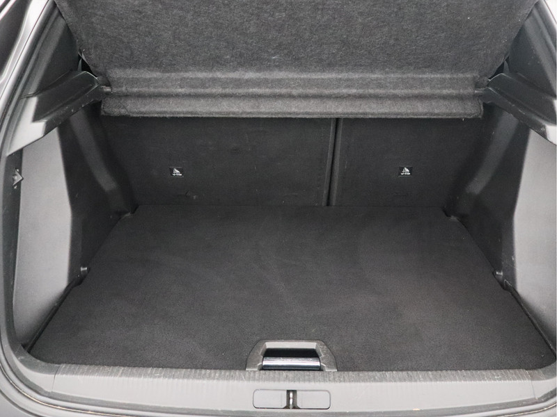 Peugeot 2008 1.2 PureTech Allure Pack/ automaat/ trekhaak!