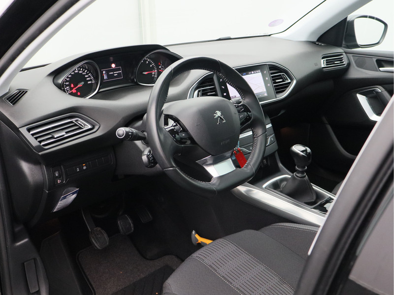 Peugeot 308 SW 1.2 PureTech Blue Lease Premium/ lage km/ zeer mooi!