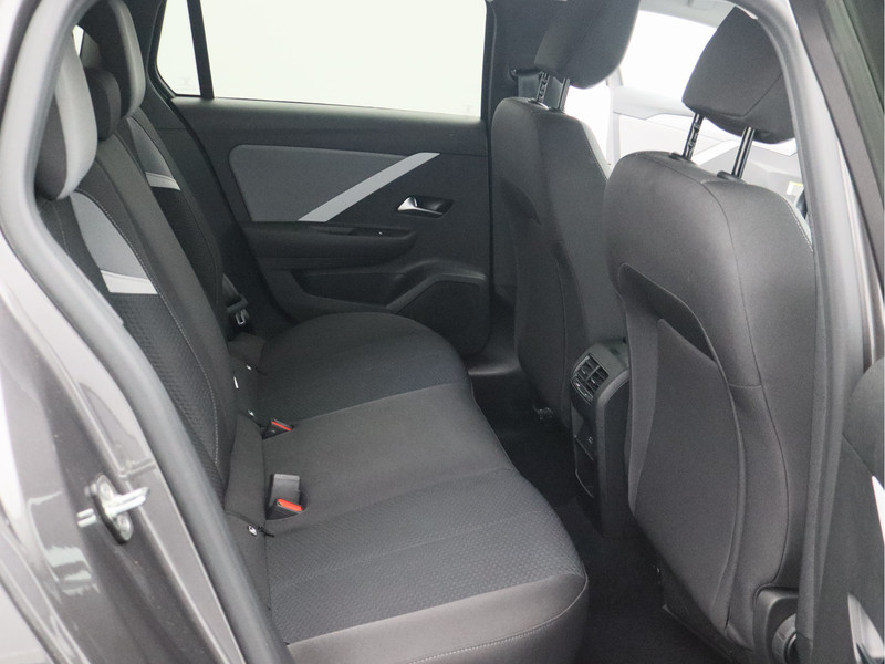 Opel Astra Sports Tourer 1.2 Business Edition/ lage km/ automaat!